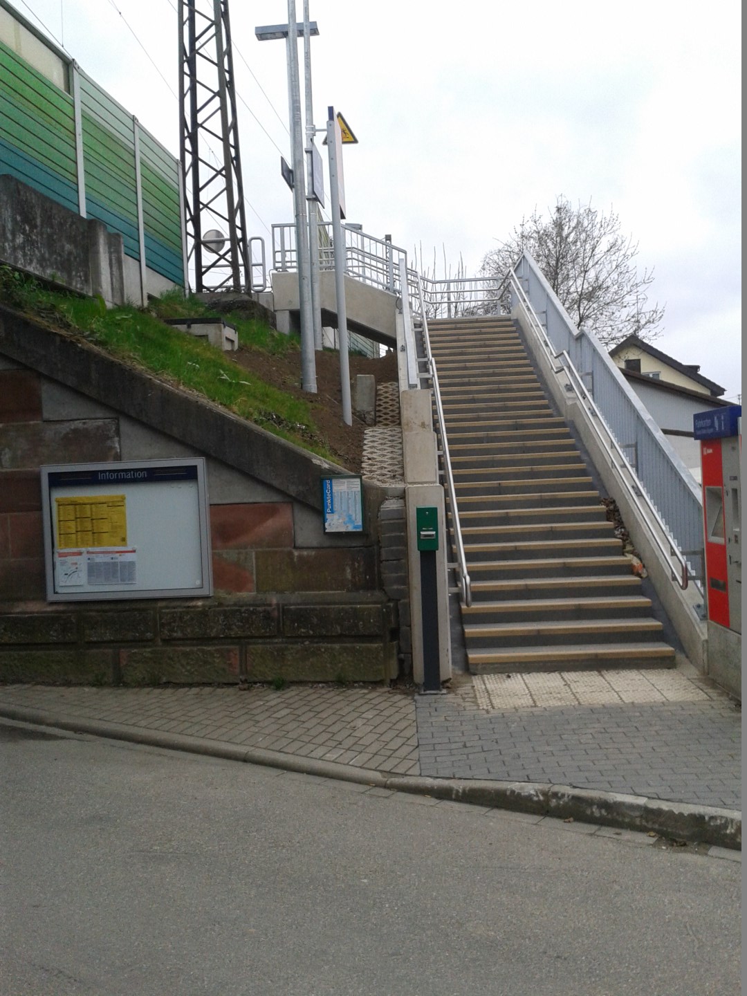 Treppenanlage-Bahnhof-Rheinweiler-1.jpg